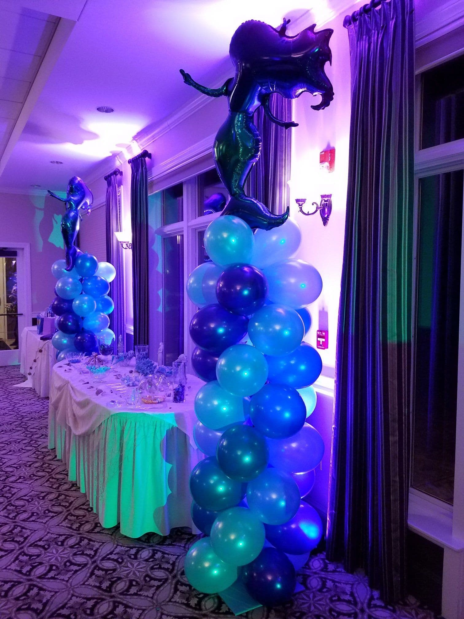 Organic Balloon Arches